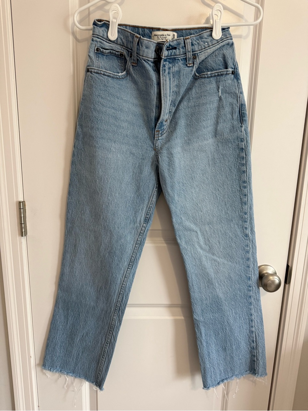 Abercrombie and Fitch the 90s straight ultra high-rise 25